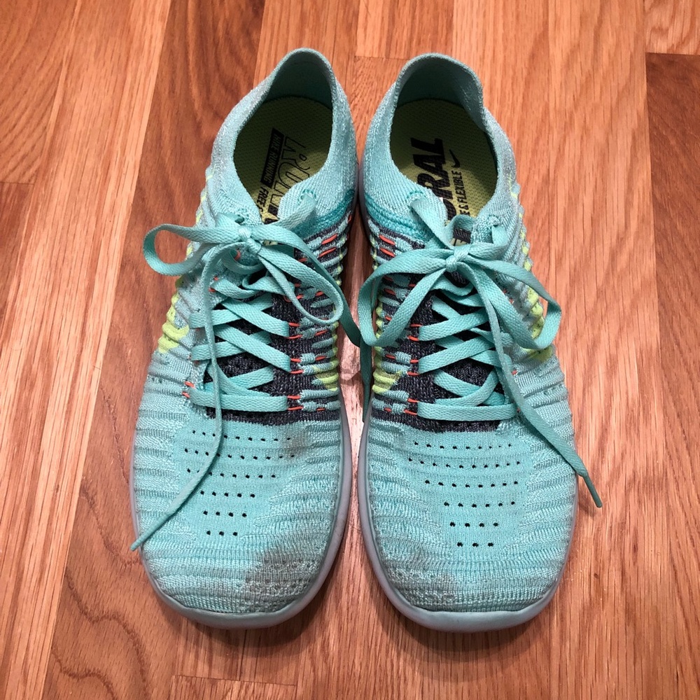 Nike Wmns Free RN Flyknit Mint